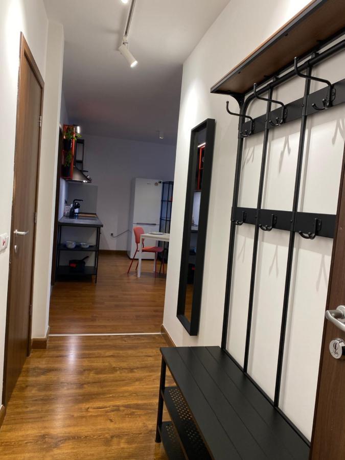 Cozy Red Bulldog Place In Apart-Complex/Pool Varna Bagian luar foto